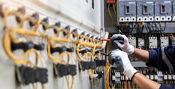 Professional Electrician technician working in Woodbury, MN